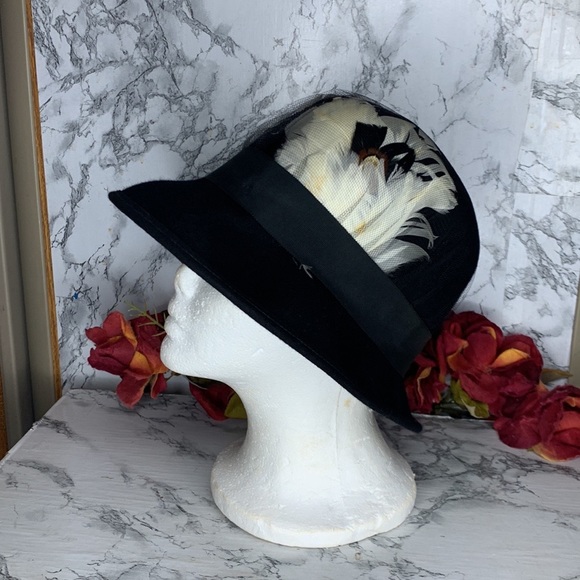 Vintage Midcentury Glenover Henry Pollack Black Wool Feather Cloche Bucket … - Picture 2 of 9
